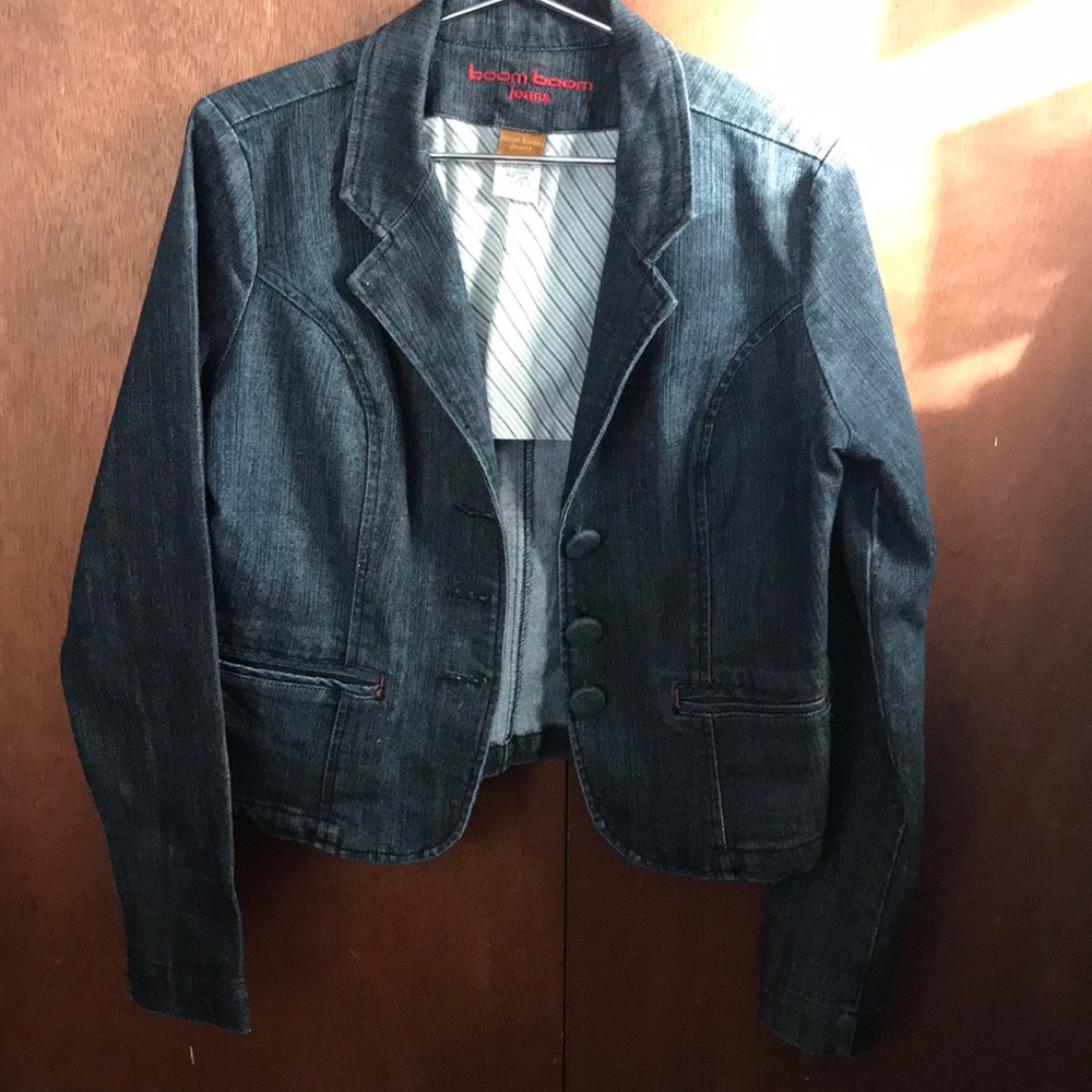 Comfy, stretchy denim blazer